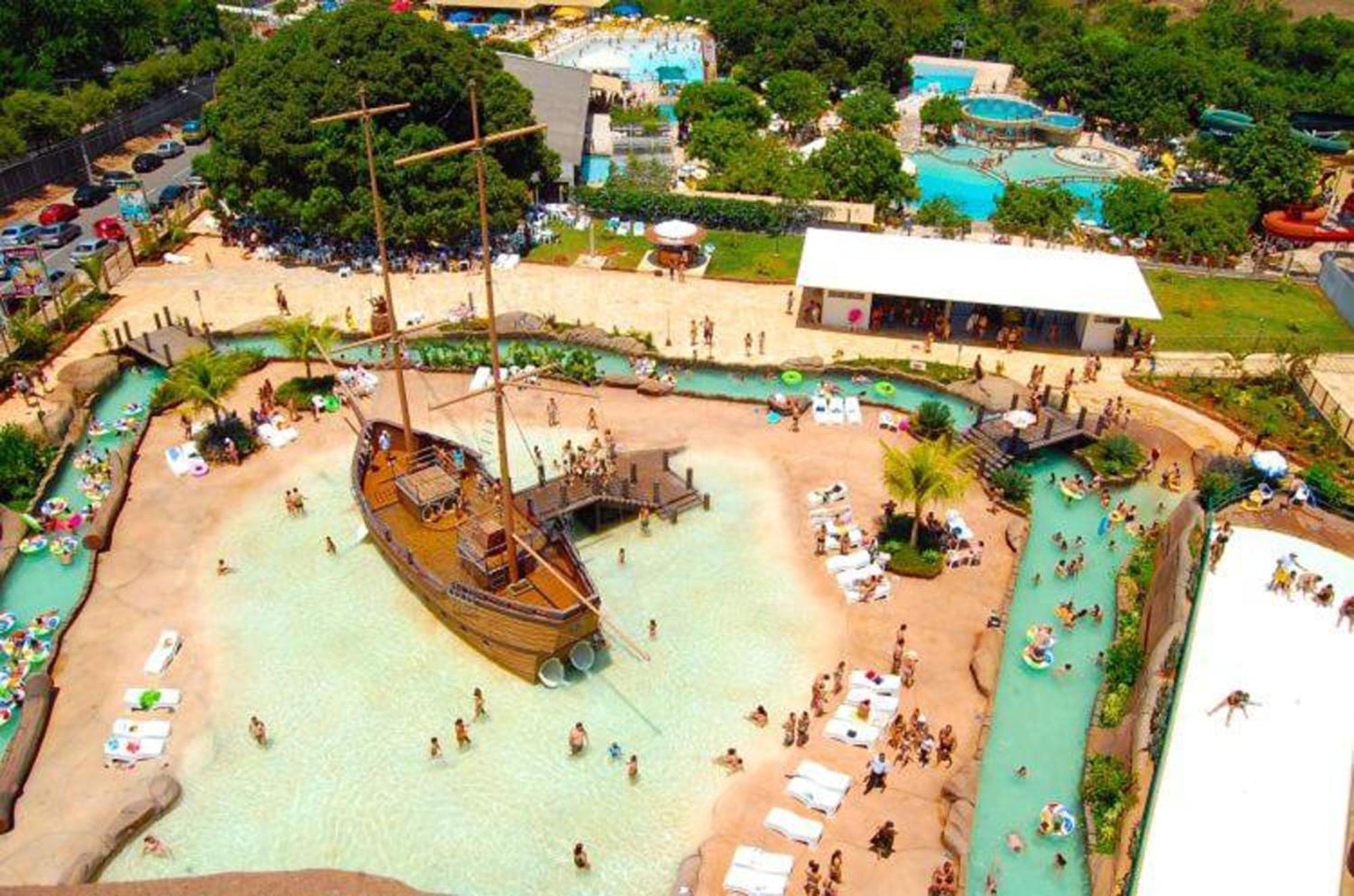 Lacqua Diroma Oficial - Diroma Acqua Park Incluido - Com Roupa De Cama E Banho Калдас-Новас Екстер'єр фото